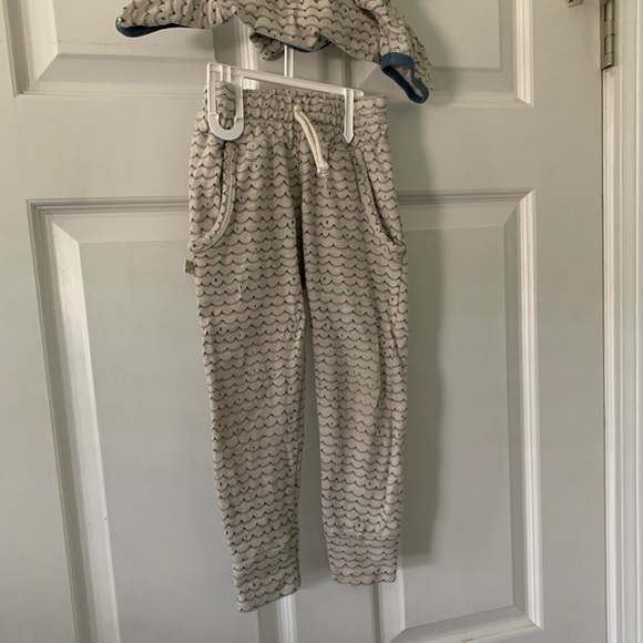 Childhoods Clothing Waves on Sand Set - Picture 6 of 7